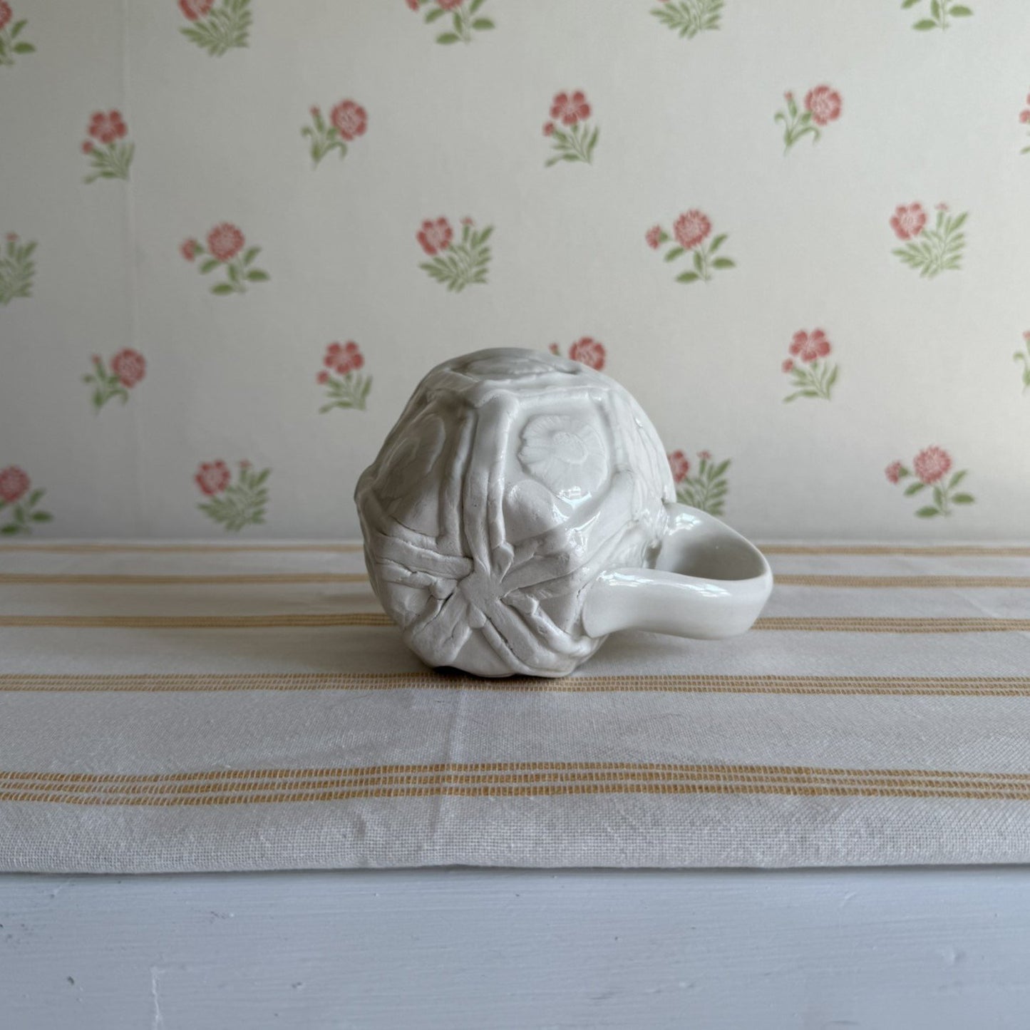 Pottery mug