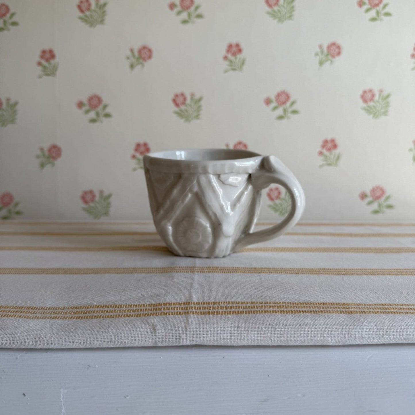 Pottery mug